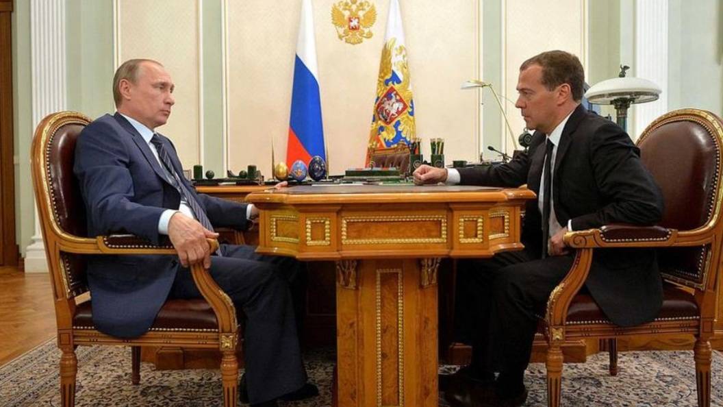 Путин выбил из правительства идейных либералов, ставка на технократов