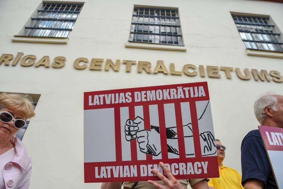 Посмел свое «суждение иметь» о порядках в Латвии? Готовься к репрессиям