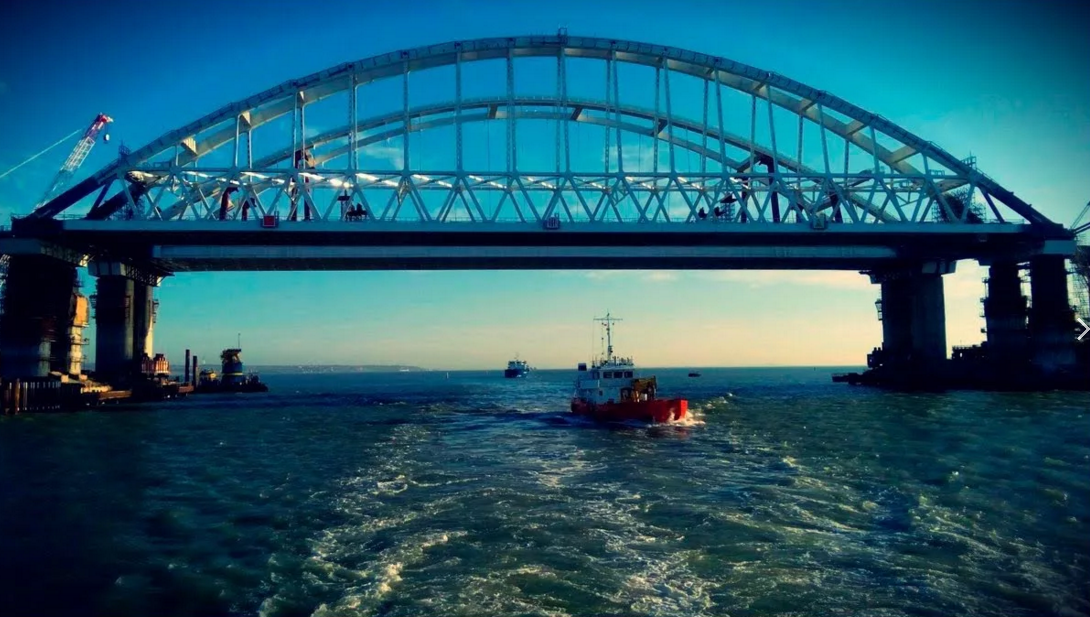 «Мост мира или войны»: на ТВ Украины провели опрос о «стройке века»