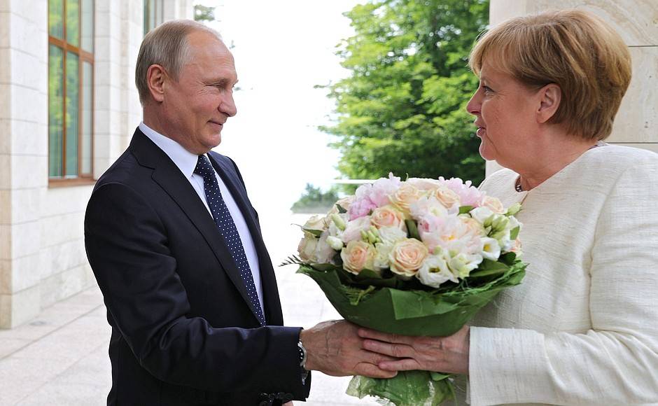 Как Германия уходит от стареющего и ворчливого американского мужа Как Германия уходит от стареющего и ворчливого американского мужа