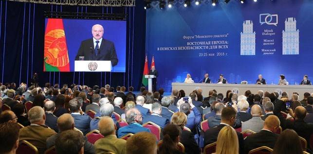 Лукашенко: Беларусь не с Россией против Европы и не с Европой против России