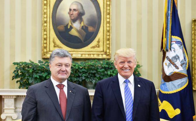 Фото на память: Украина заплатила $ 400 тыс. за улыбку Трампа