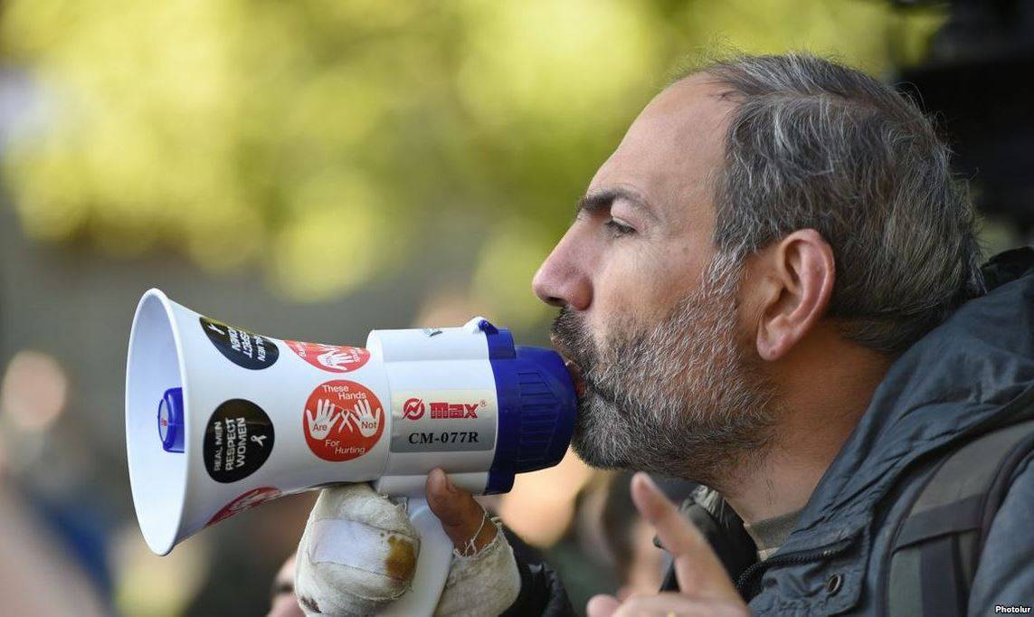 Пчёлы против мёда, или Как Пашиняну митинги разонравились Пчёлы против мёда, или Как Пашиняну митинги разонравились