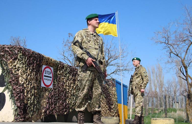 «В России лучше»: На границе с Крымом задержали бывшую военнослужащую ВСУ
