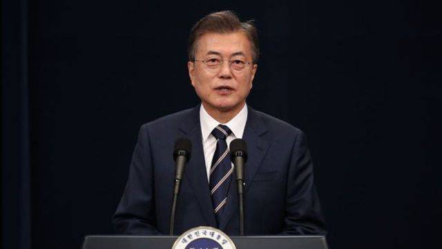 Чтобы не разбежались: Лидер Южной Кореи поприсутствует на саммите КНДР и США