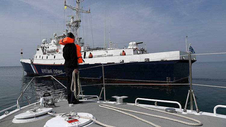 Зрада на украинском ТВ: Россия имеет право останавливать корабли Украины