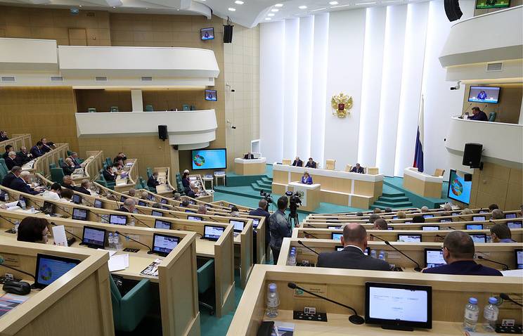 Совет Федерации единогласно одобрил закон о контрсанкциях