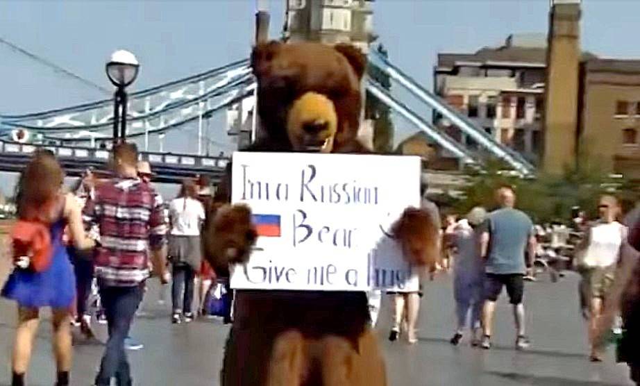 Русский медведь в Лондоне: реакция англичан удивила