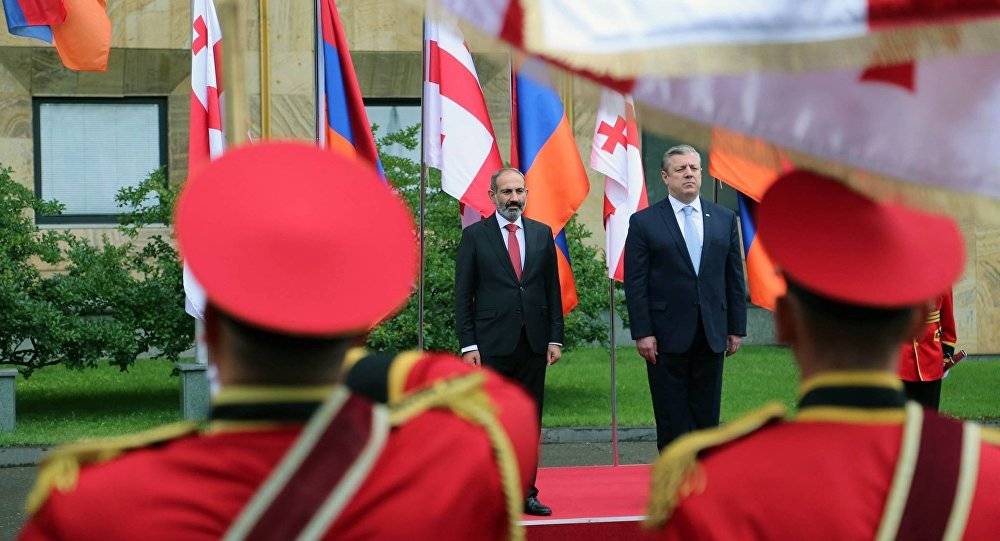 Визит Пашиняна в Грузию с символично-историческим оттенком Визит Пашиняна в Грузию с символично-историческим оттенком