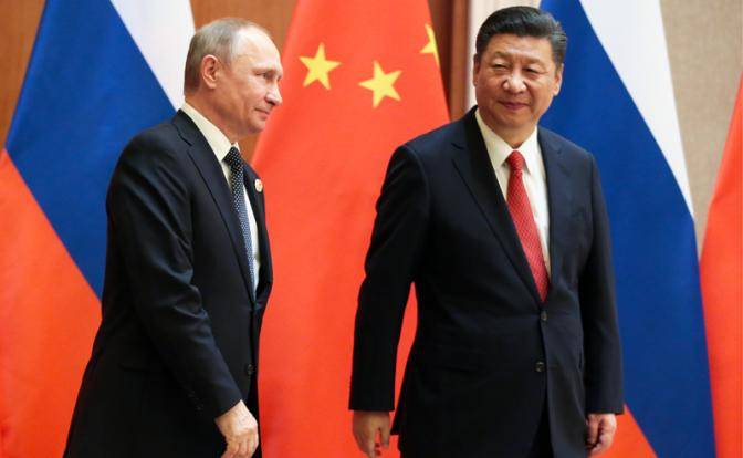 Москва и Пекин еще покажут Западу, кто в мире хозяин