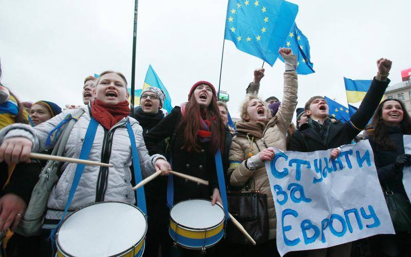 Позвольте хитрым украинцам обмануть самих себя Позвольте хитрым украинцам обмануть самих себя