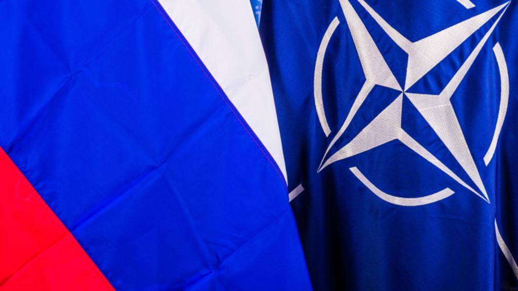 А не вступить ли России в НАТО?