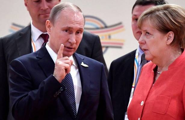 Немецкое издание посоветовало Меркель «не злить Путина»