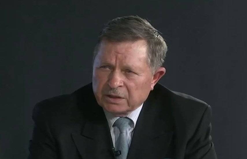 Генерал Лопата как символ мозгового распада Генерал Лопата как символ мозгового распада