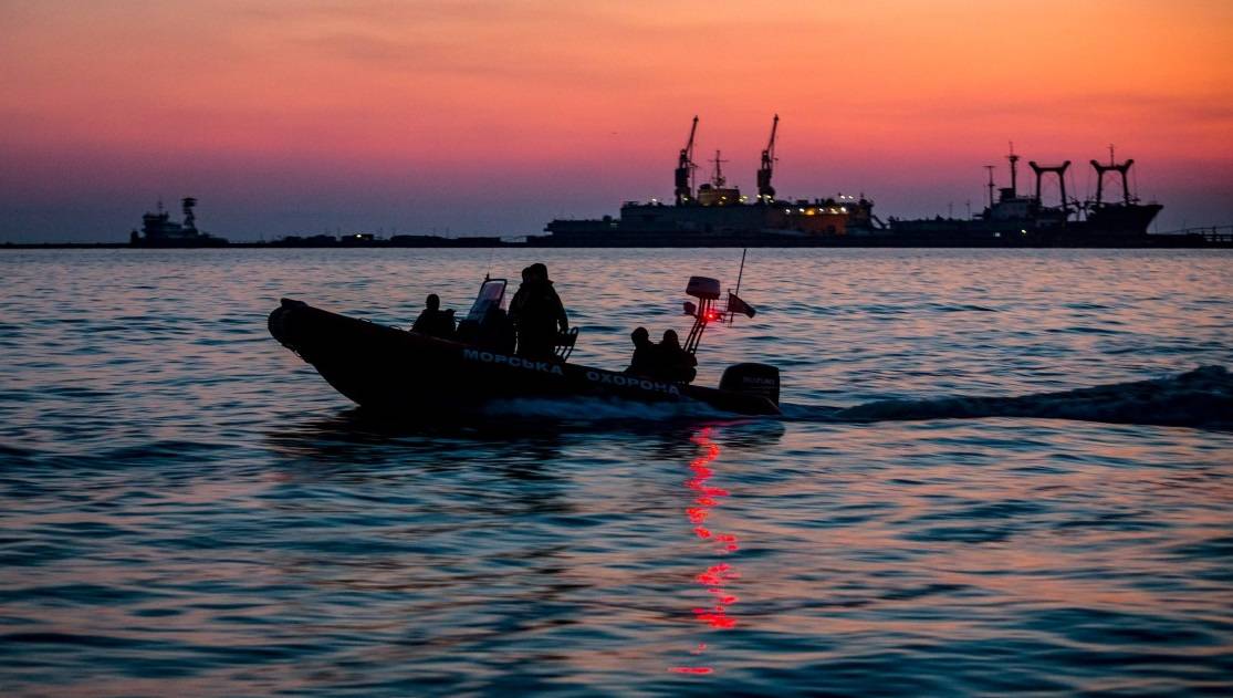 Страсти по Азовскому морю: фантазии и реальность