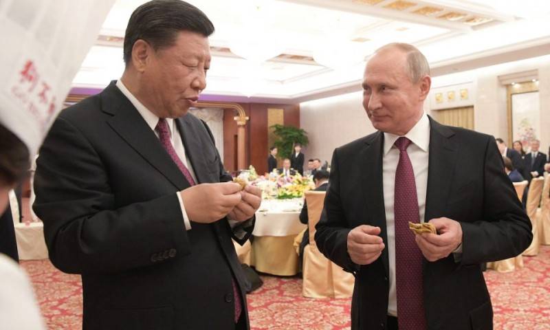 Asia Times: Путин и Си во главе G6 плюс 1