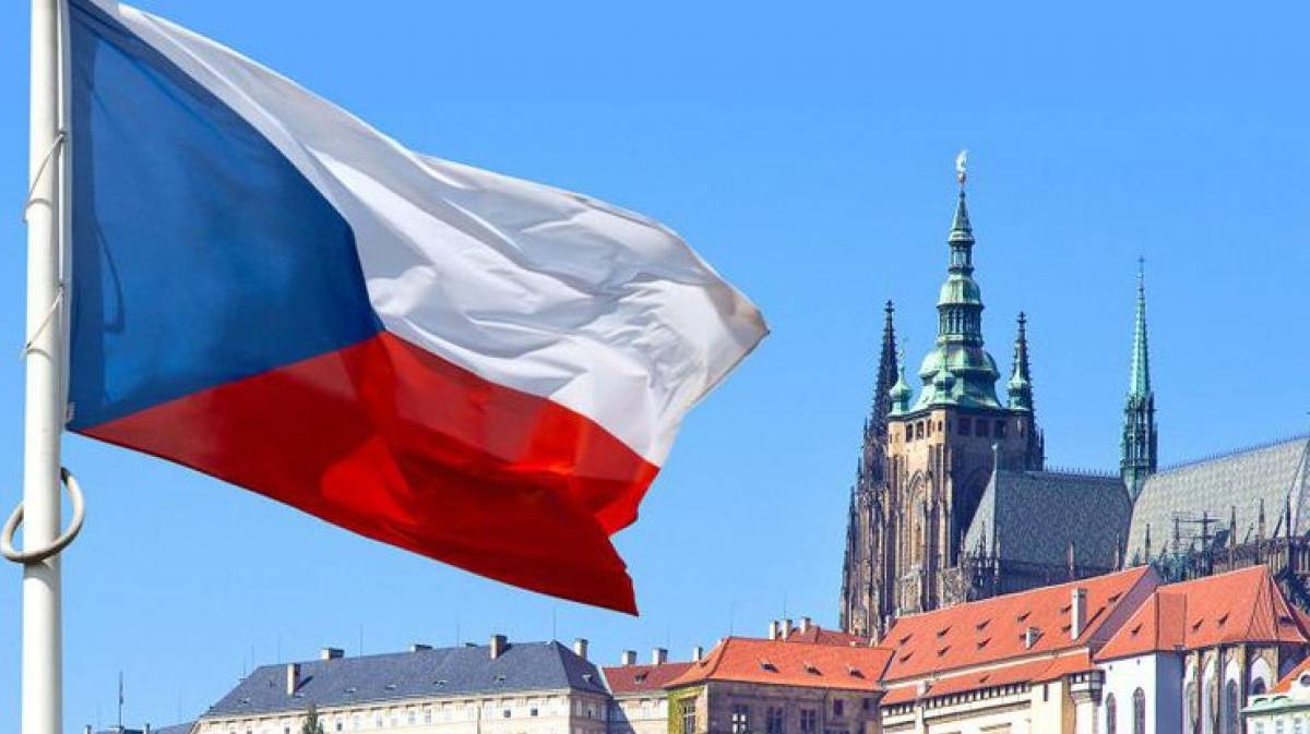 Исчезает восторг от Запада: в Чехии растут пророссийские настроения