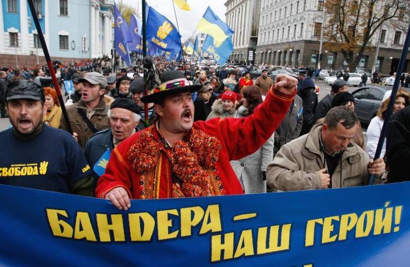 Праворадикальная угроза на Украине растёт Праворадикальная угроза на Украине растёт