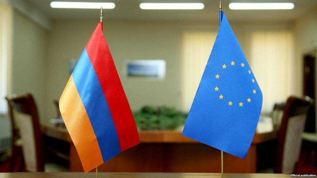 Новая власть Армении внушает Брюсселю доверие
