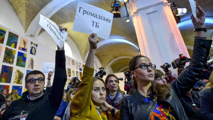 Почему народные депутаты задумали «зачистить» медиа Украины