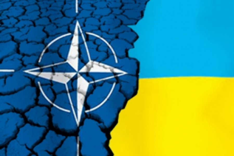Неожиданное признание: при вступлении в НАТО от Украины останется половина