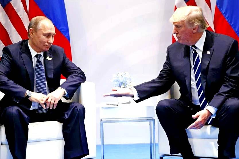 Трамп признался Путину, что на него работают дураки