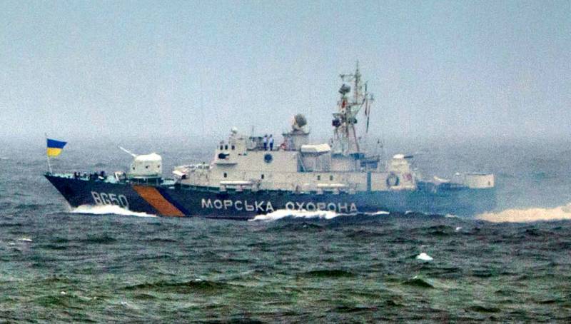 Порошенко отдал приказ подавить российские сторожевые корабли на Азове
