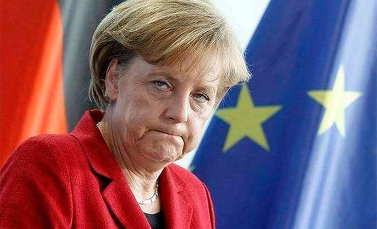 В Германии освистали фрау Меркель: склонилась перед США, а РФ игнорирует
