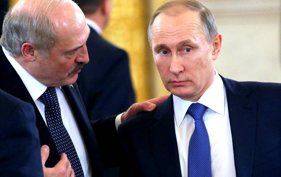 Путин выдвинул Лукашенко условие сохранения независимости Белоруссии