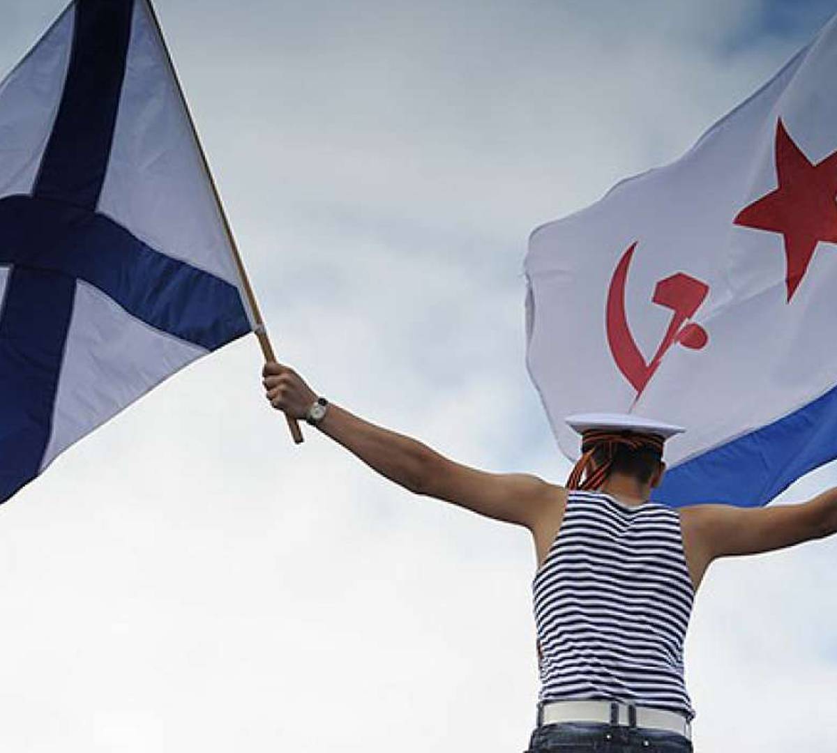 Петербург готовится к параду Петербург готовится к параду