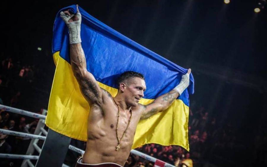 Отказ Усика от звания «Героя Украины»: боксер свел к нулю квазипатриотизм