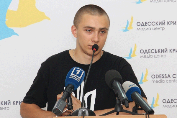 Стерненко ополчился на украинских звезд: Они портят наших детей