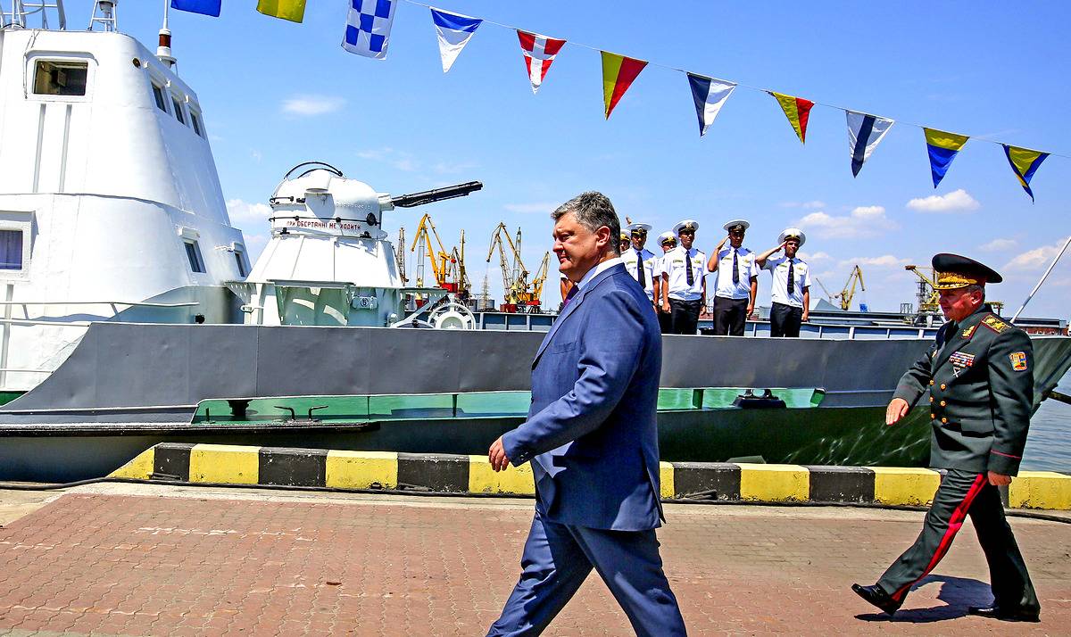 У Порошенко есть «простой способ» избавиться от российского флота в Крыму