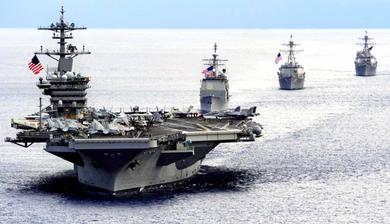 «Флот НАТО должен взять Азовское море под свой контроль»