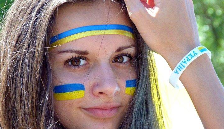 Киевлянка съездила в Крым, чтобы увидеть «голодающий и нищий» полуостров Киевлянка съездила в Крым, чтобы увидеть «голодающий и нищий» полуостров