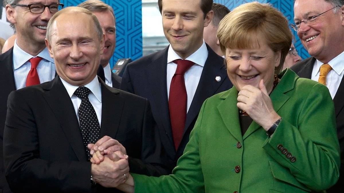 На Украине гадают, чем обернутся переговоры Путина с Меркель для Киева