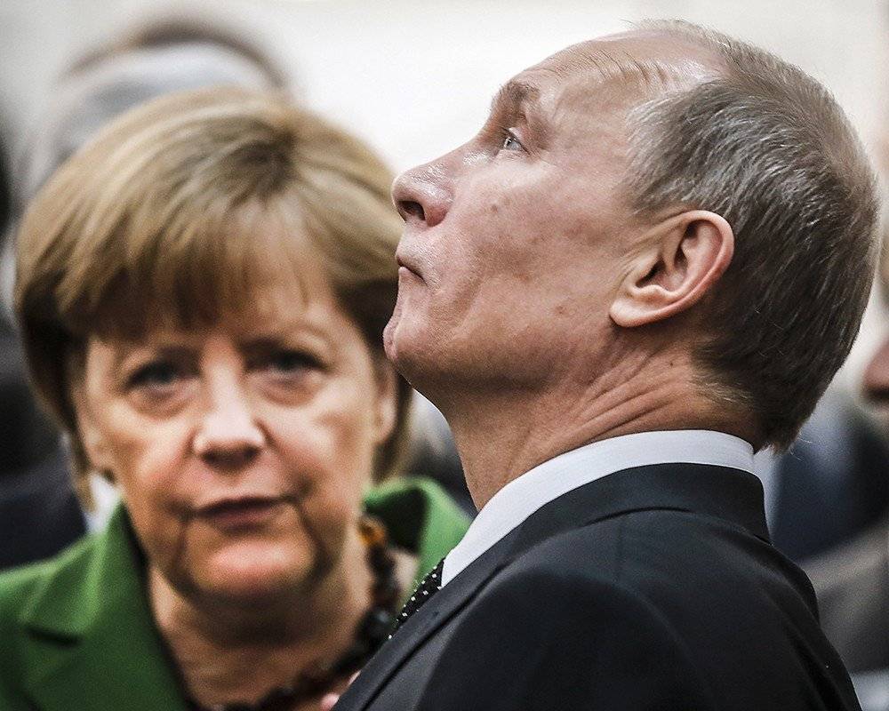 В Кремле раскрыли темы переговоров Путина и Меркель