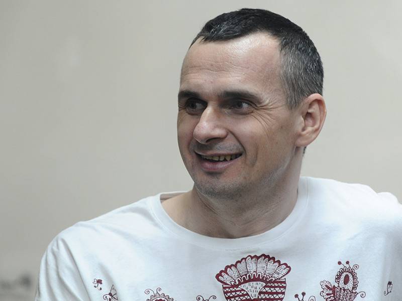 На Украине не утихают страсти по осужденному в РФ за терроризм Сенцову