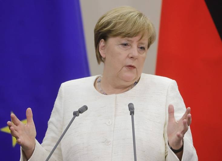 Меркель заявила, как следует решать с Россией спорные вопросы