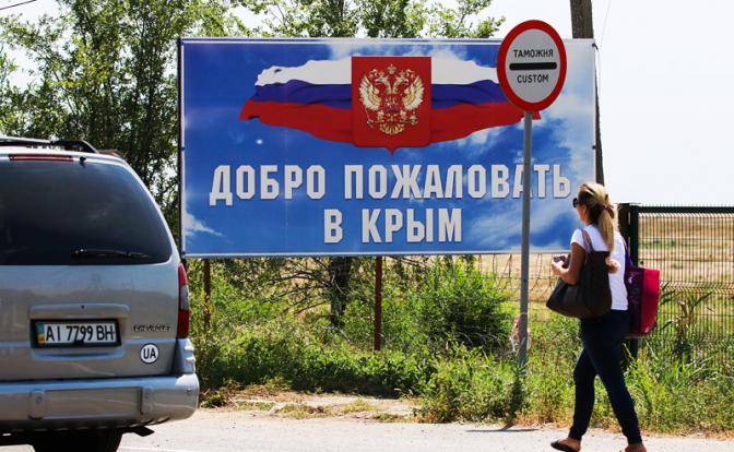 Порошенко собрался управлять Крымом в изгнании