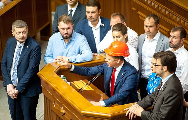 «Переобулись» перед выборами: политики Киева поворачиваются лицом к РФ