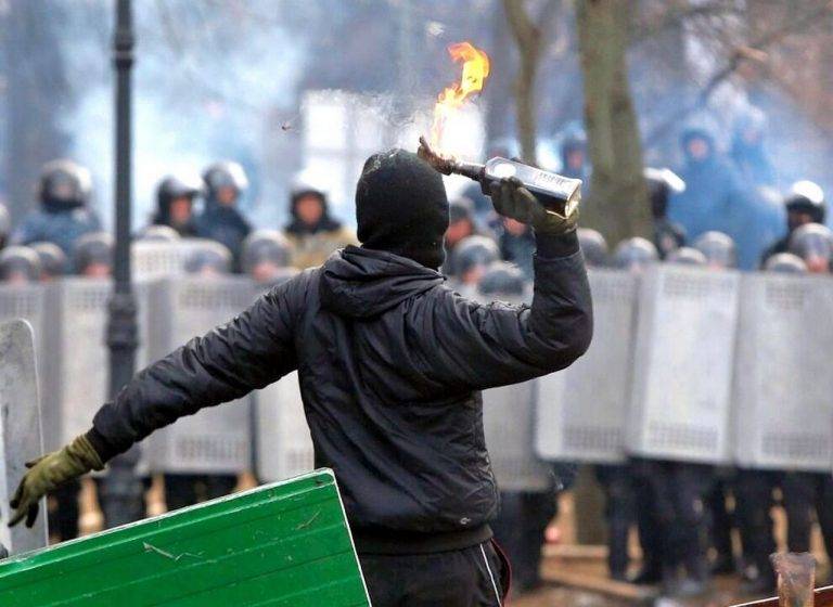 Украина: негражданская война