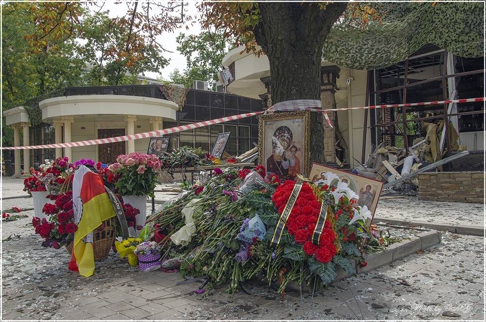 Похороны Захарченко. Фоторепортаж из Донецка