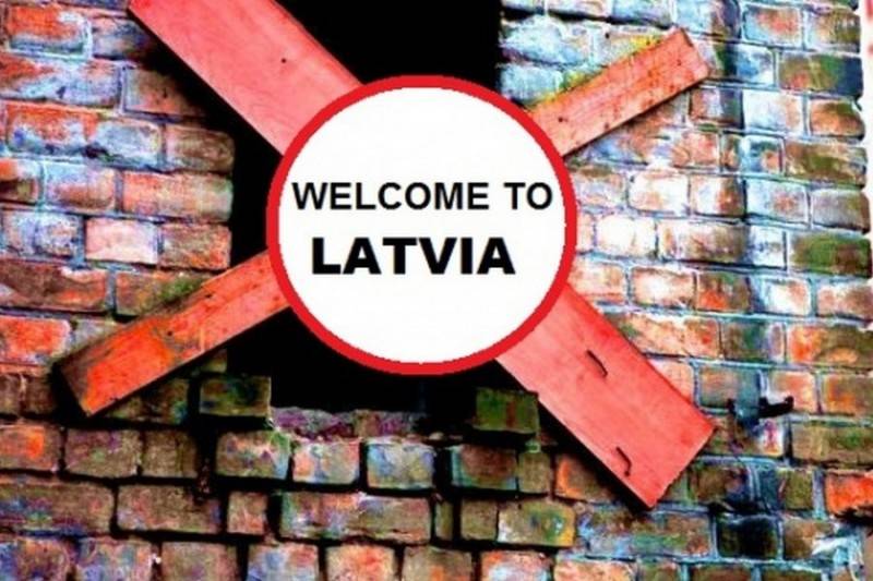 Латвия предвыборная: Эквилибристы-суицидники на колючей проволоке