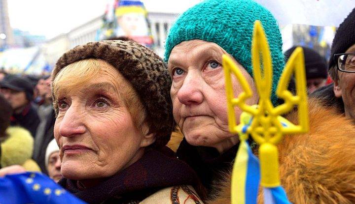 Украинцев заманивают и пугают «пророссийским реваншем»