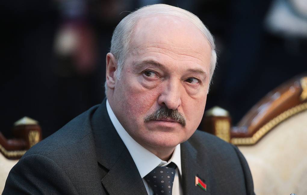 Лукашенко приказал укрепить границу из-за бандитов с Украины