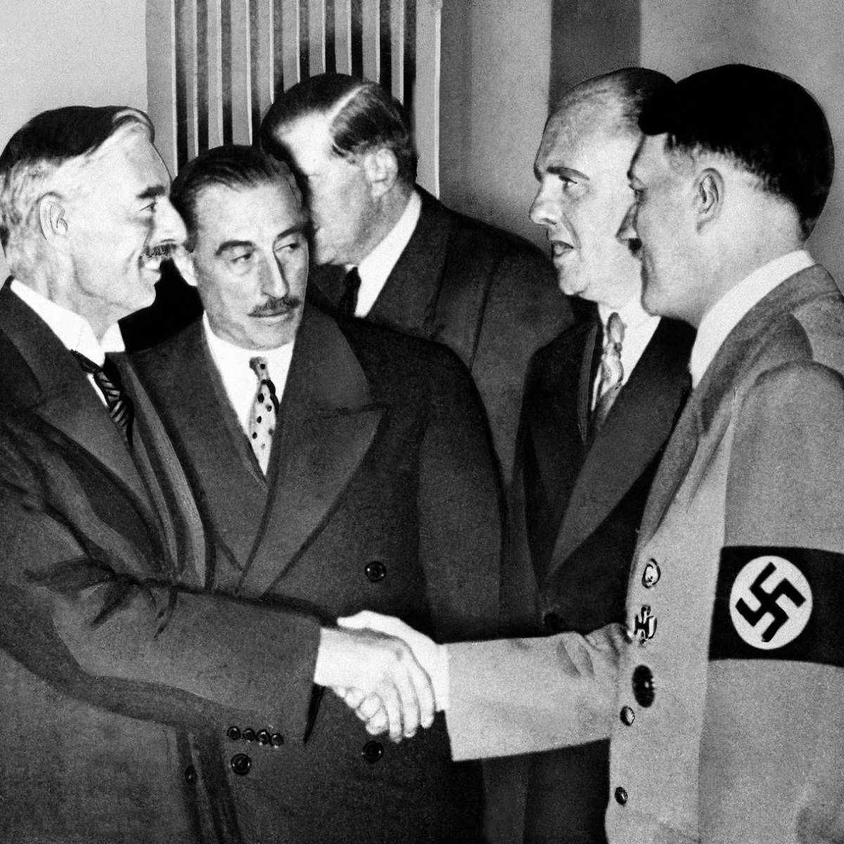 Мюнхен-1938: мир есть война