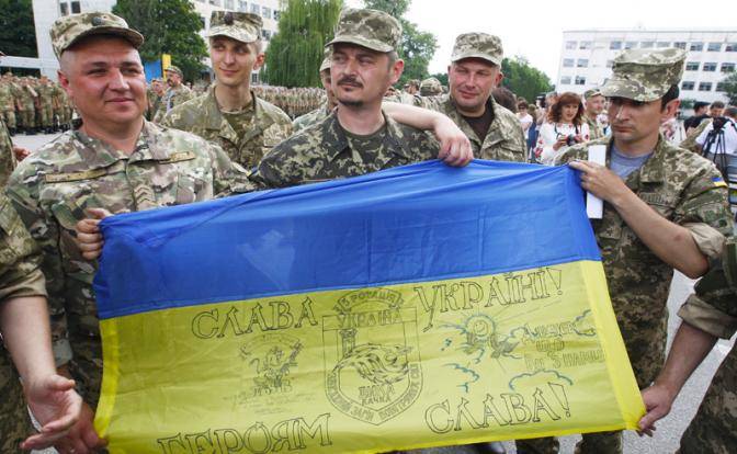 Пан рядовой Мыкола ликует: Слава Украине