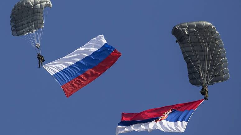 Американские СМИ: низкобюджетная стратегия РФ в Сербии ставит Запад в тупик