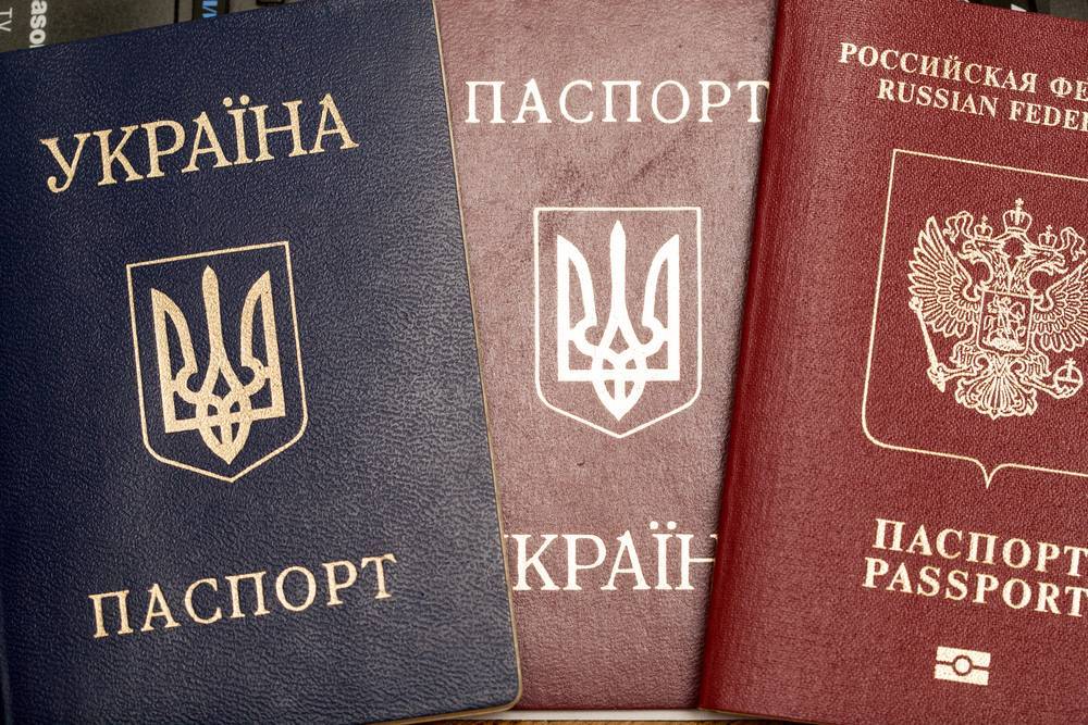 Украинцев предлагают сажать за российское гражданство